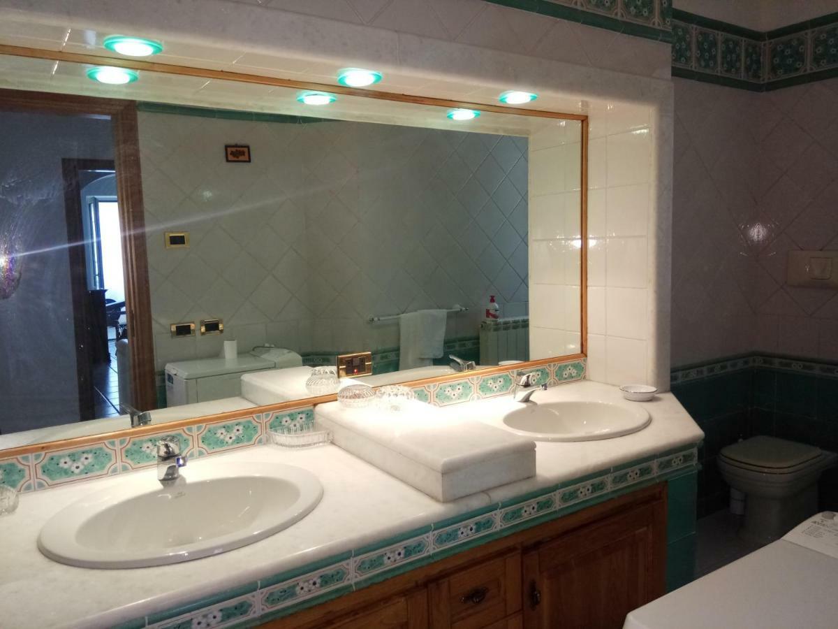 איסקיה Villa Pithecusa מראה חיצוני תמונה